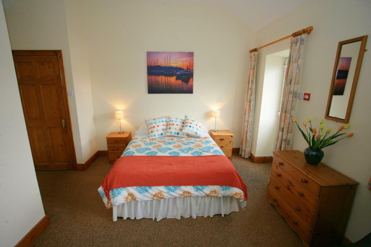 Cottage Heights B&B Castletownbere Esterno foto